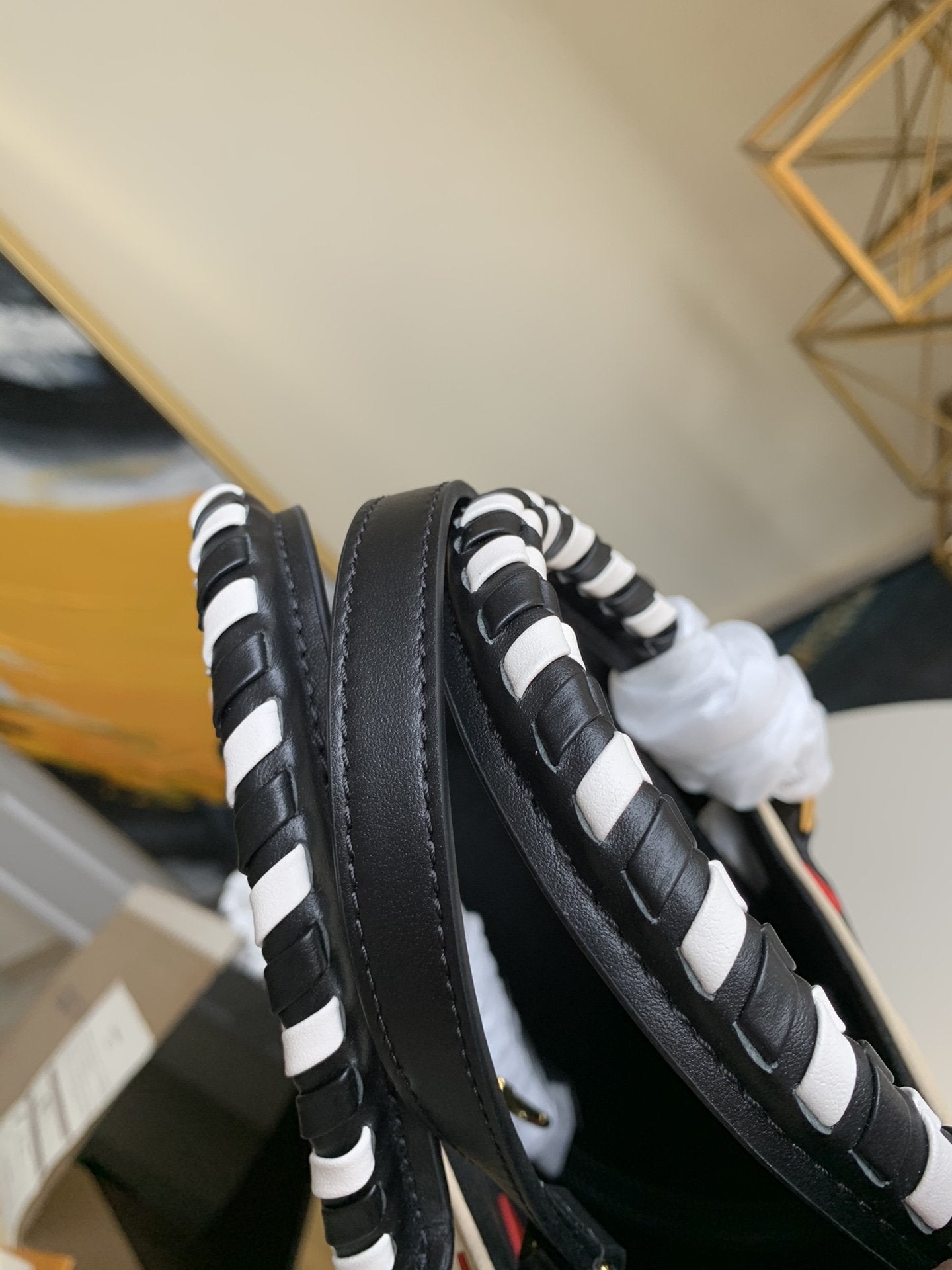 CRAFTY ONTHEGO GM 41 CREME BLACK MONOGRAM GIANT CANVAS