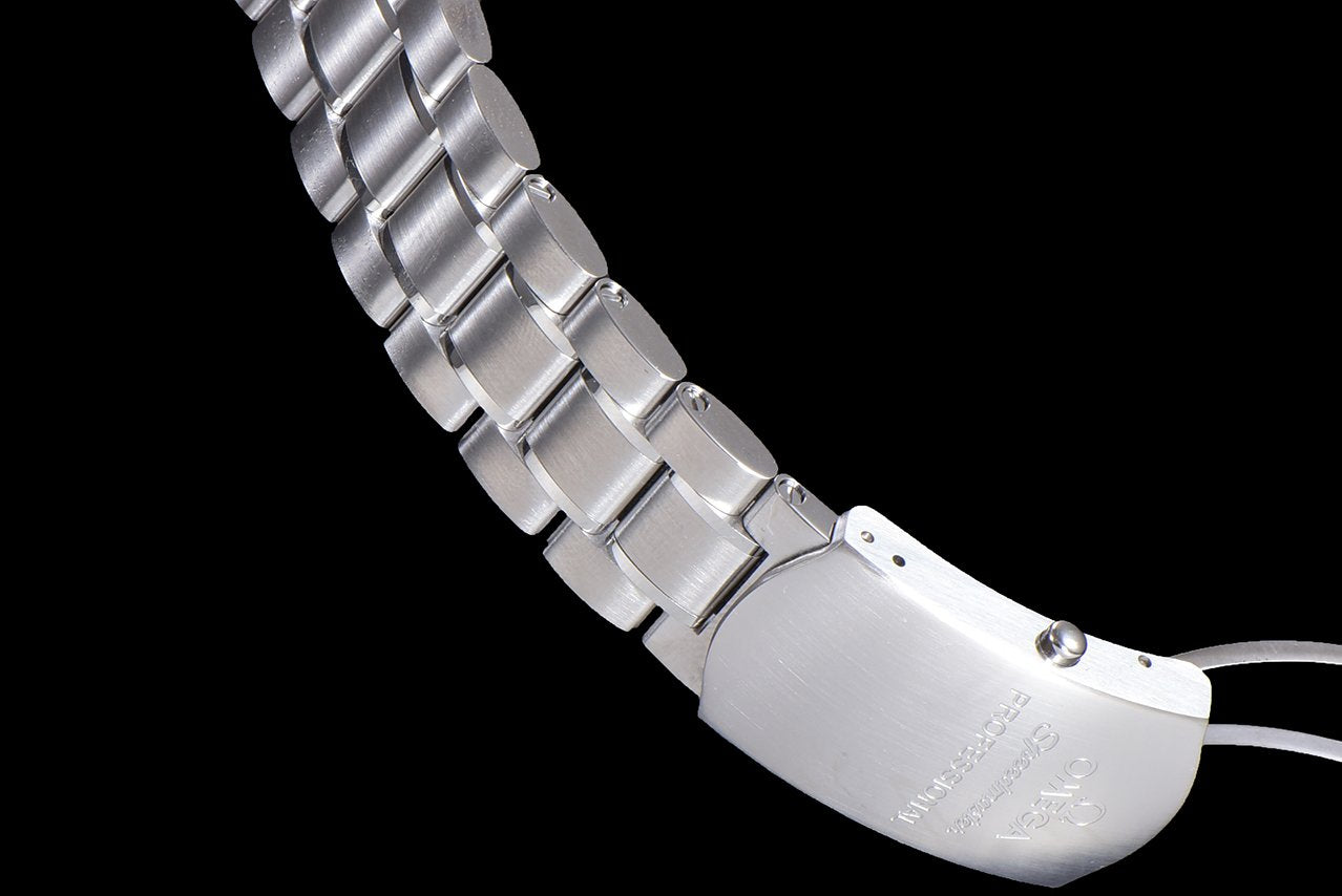 SPEEDMASTER MOONWATCH SNOOPY BLACK BEZEL