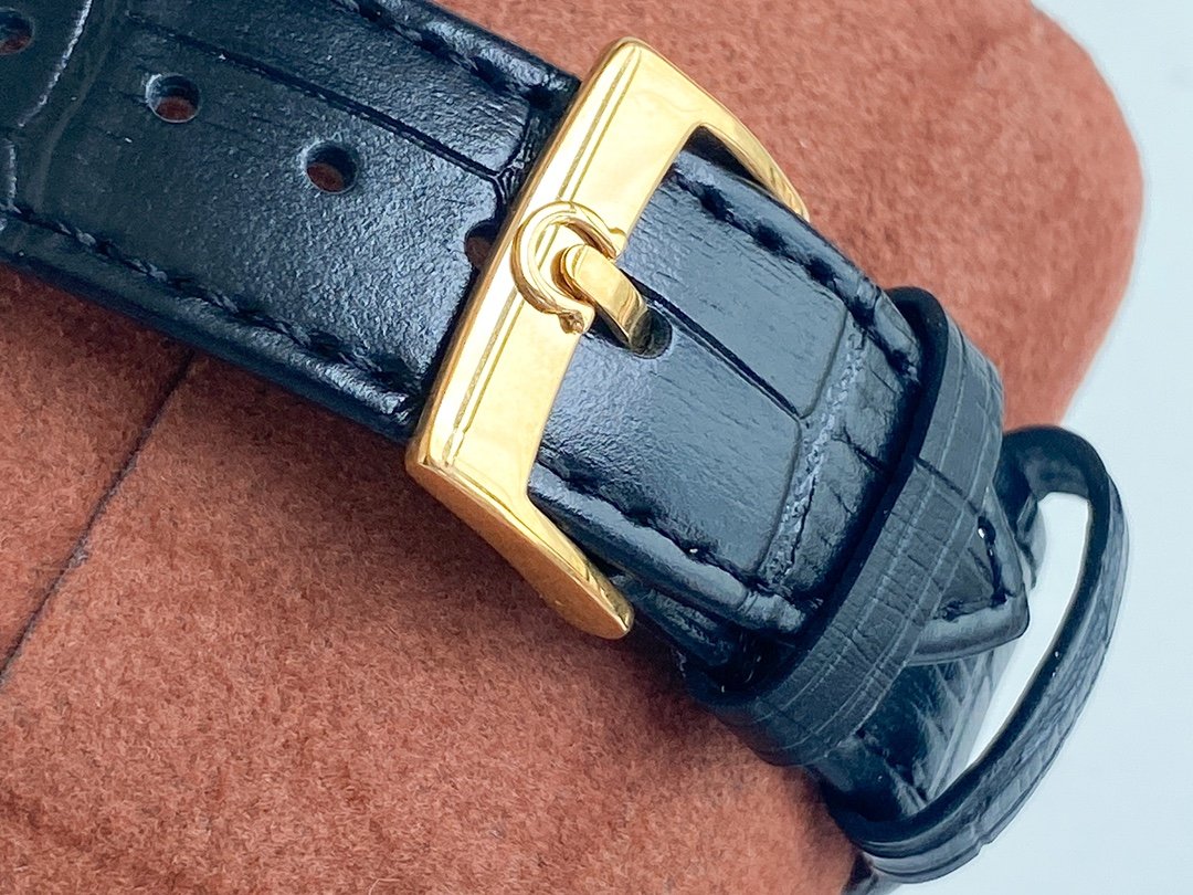 CONSTELLATION 40 GOLD CASE LEATHER STRAP