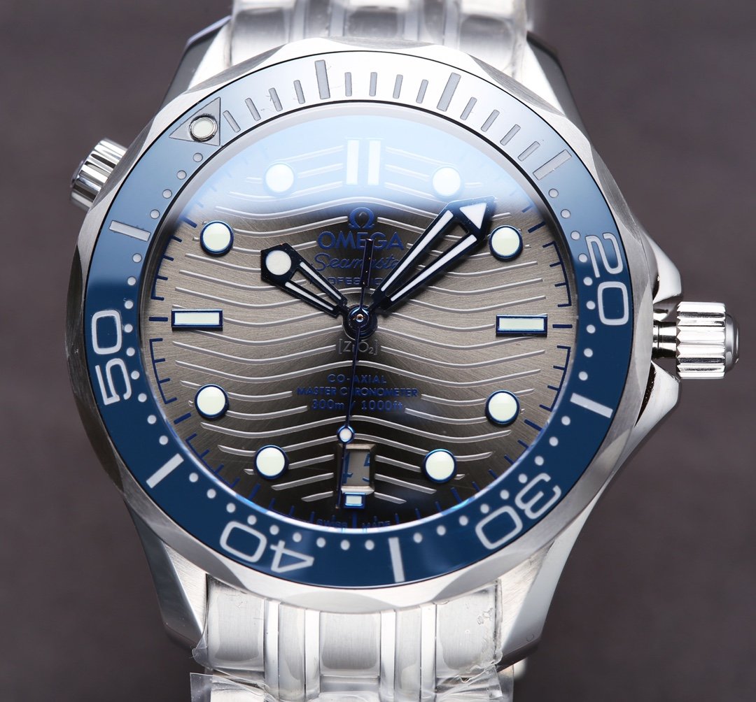 SEAMASTER DIVER 300M GREY DIAL