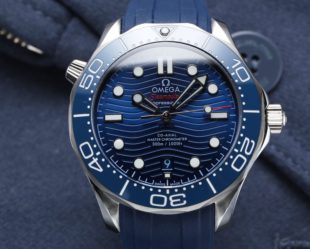 SEAMASTER DIVER 300M BLUE CERAMIC RUBBER