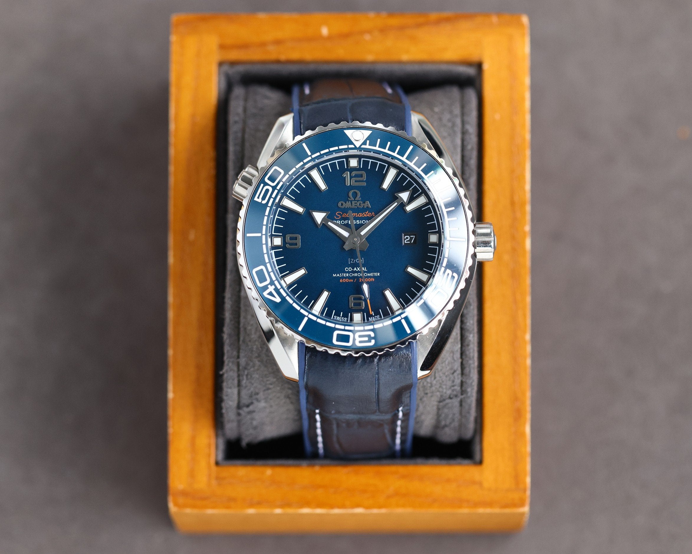 SEAMASTER PROFESSIONAL PLANET OCEAN 600M BLUE CERAMIC BLACK LEATHER