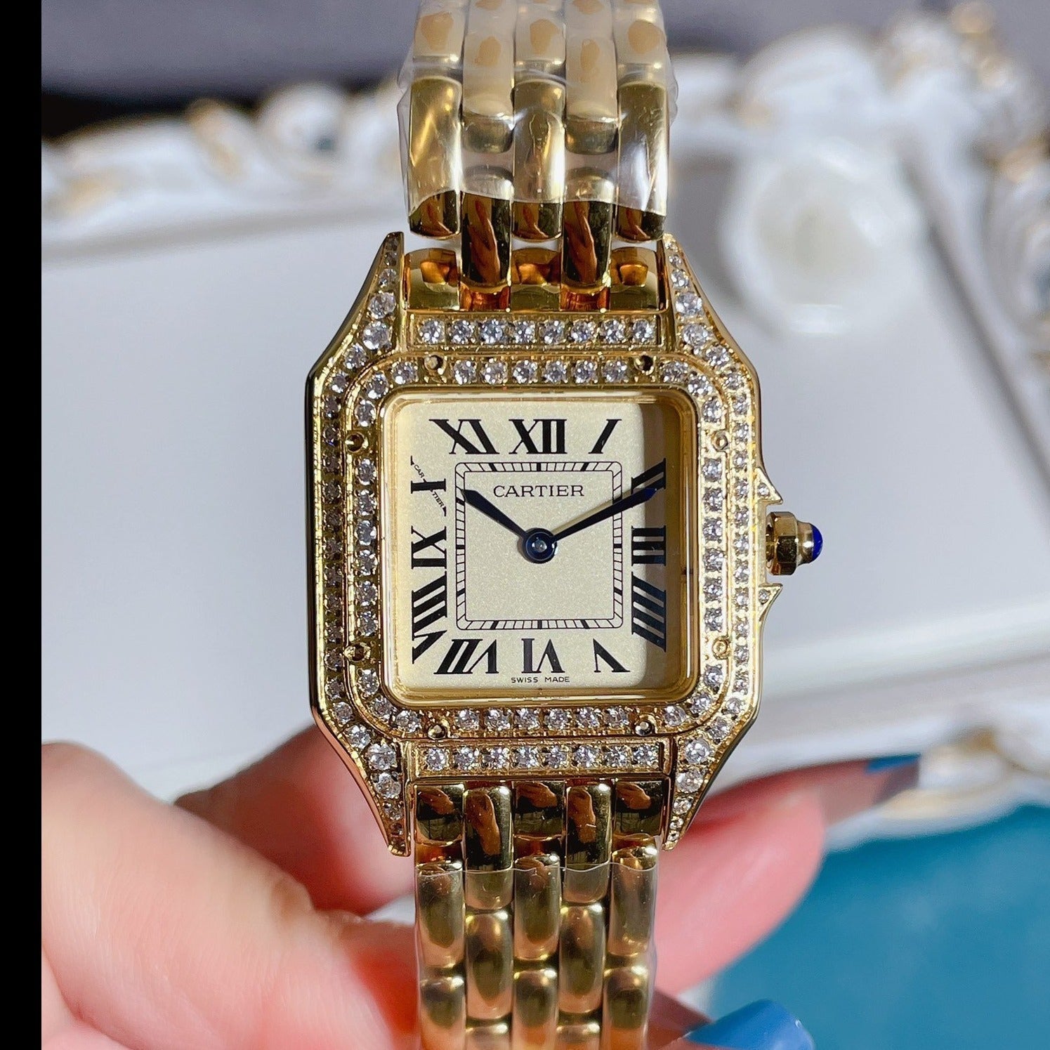 Cartier Panthère de Cartier 27 x 37 mm Yellow Gold Diamond Bezel Watch