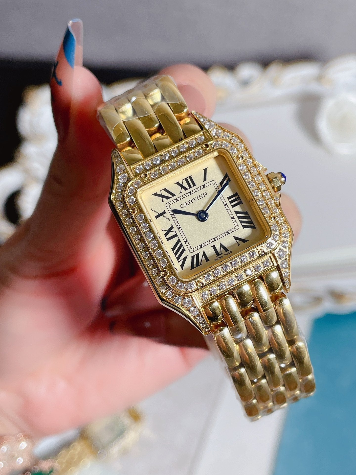 Cartier Panthère de Cartier 27 x 37 mm Yellow Gold Diamond Bezel Watch