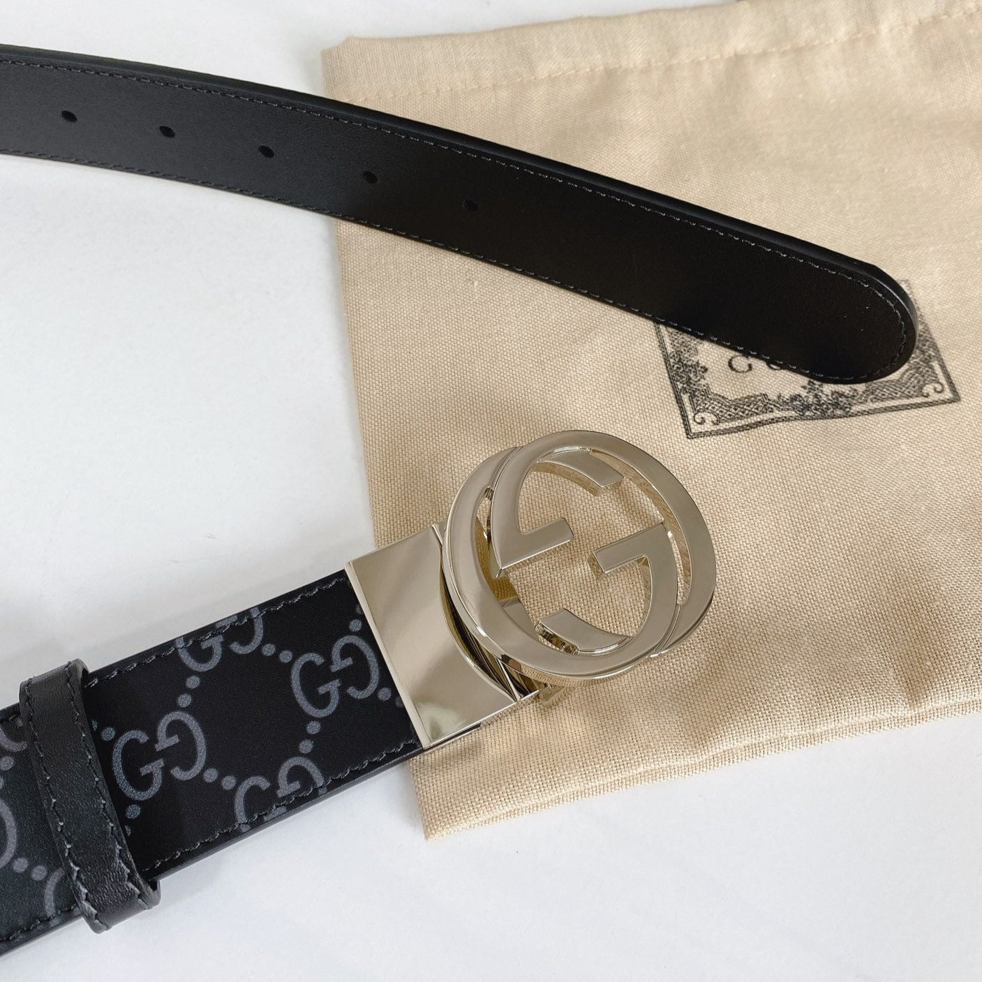 INTERLOCKING G SILVER BUCKLE 38MM BLACK LEAHTER MONOGRAM