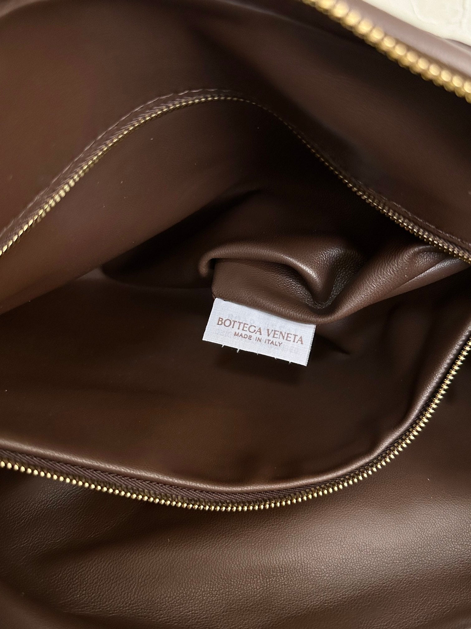 BV SMALL JODIE 48CM CHOCOLATE LAMBSKIN