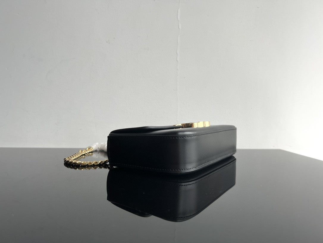 CLASSIC TRIOMPHE 20 BLACK CALFSKIN GOLD HARDWARE