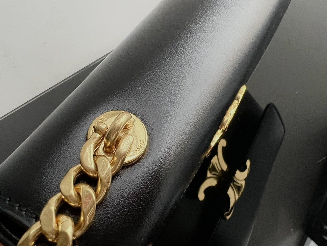 CLASSIC TRIOMPHE 20 BLACK CALFSKIN GOLD HARDWARE