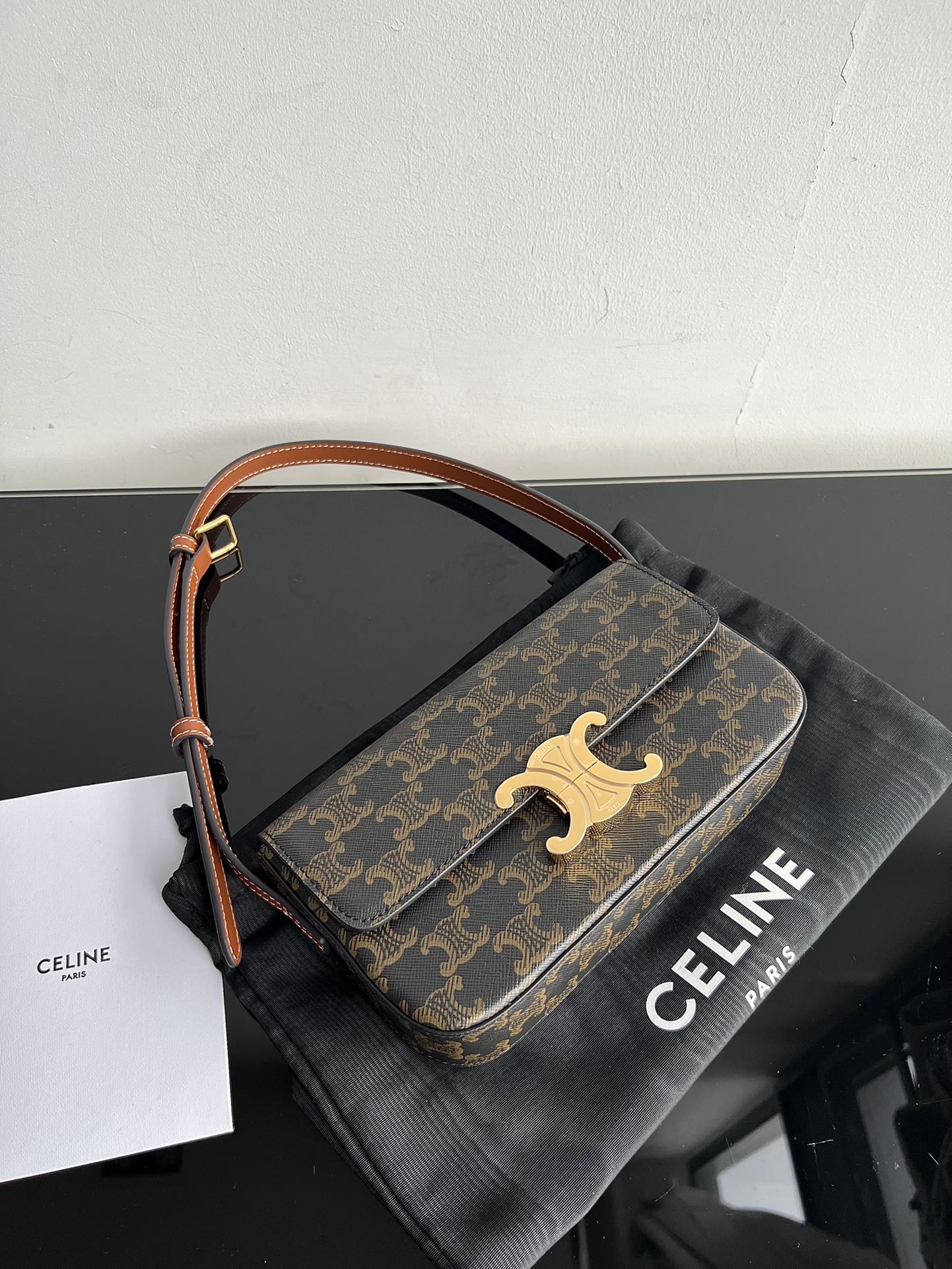 CLASSIC TRIOMPHE 20 BROWN MONOGRAM CALFSKIN