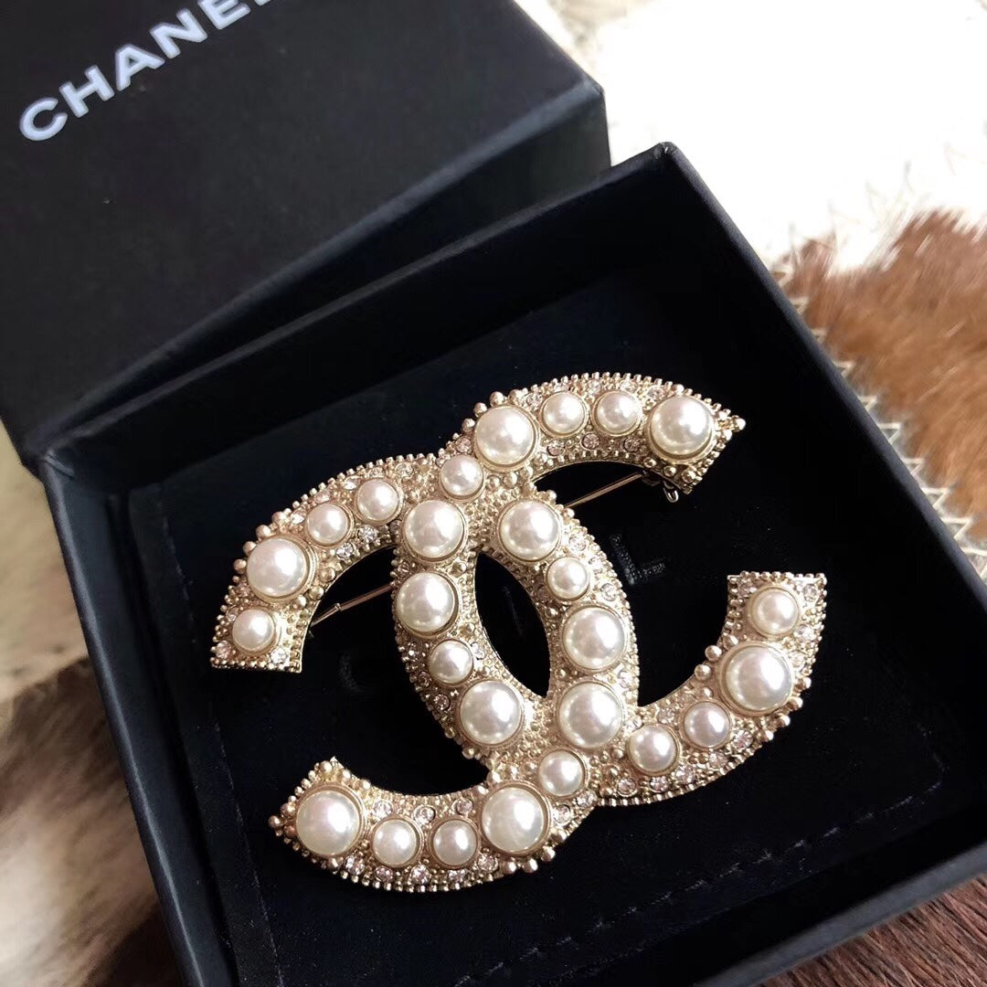 CC Brooch 155674