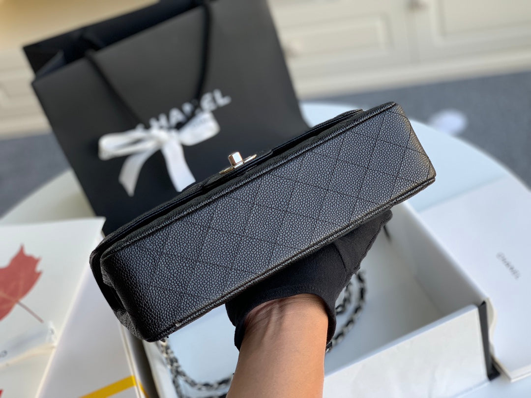 MEDIUM FLAP BAG 25CM BLACK CAVIAR SILVER HARDWARE