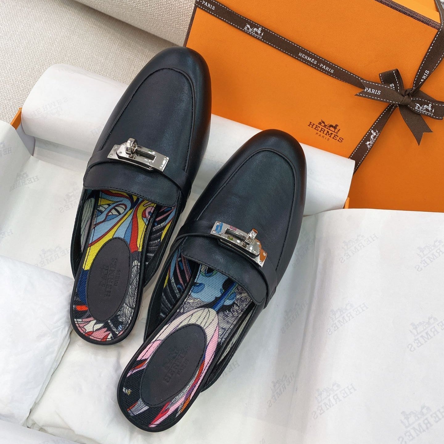 HM Oz Mule Black Cowhide 348088