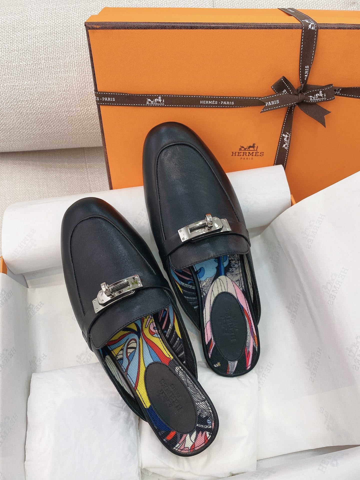 HM Oz Mule Black Cowhide 348088