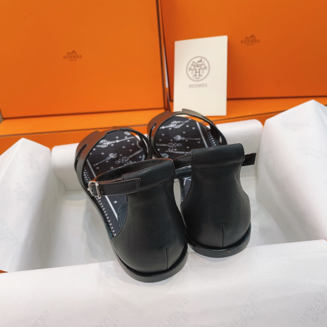 HM Flat Sandals Black Cowhide 348048