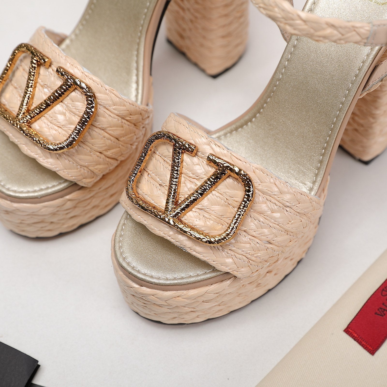 VT 25 Platform Sandals Cowhide Espadrilles