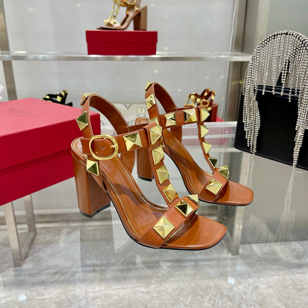 VT Rockstud Sandals Brown Gold Cowhide 369450