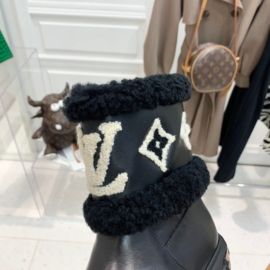 LV Snowdrop Flat Ankle Boot Black Monogram White Cowhide