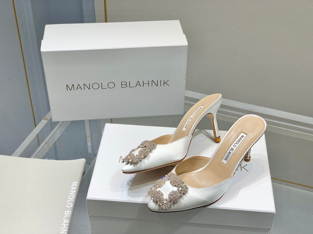 Manolo Buckle Mules 7cm White Silk 208019