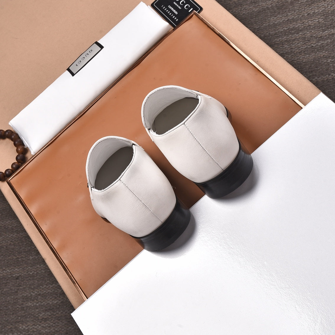 GG Men's Loafer White Embossed Cowhide 538718