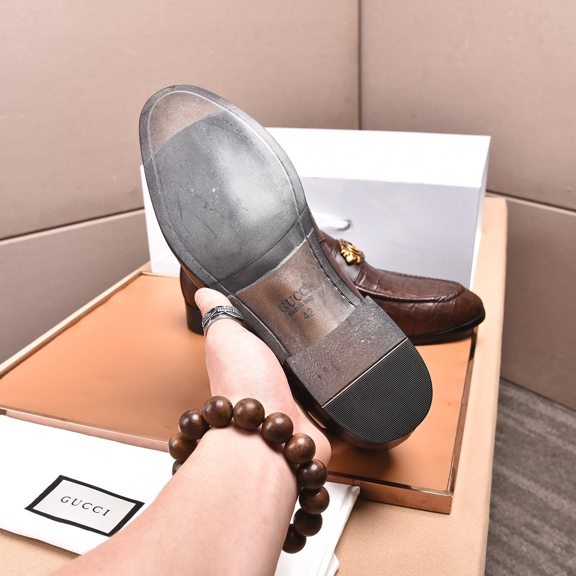 GG Men's Interlocking GG Loafer Brown Cowhide 498781