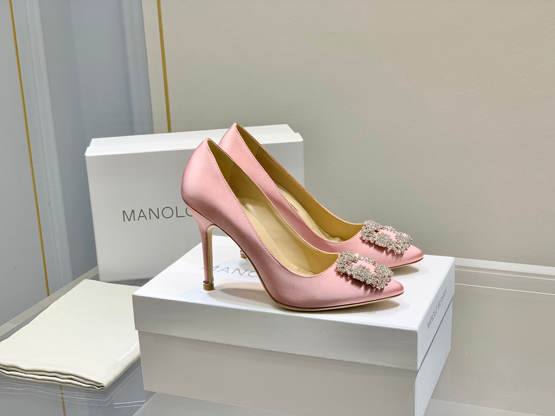 Manolo Diamond Buckle Pumps Light Pink Silk 327504