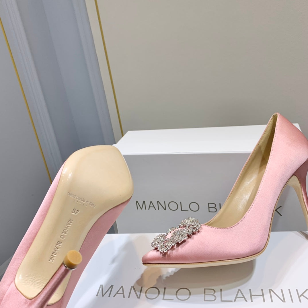 Manolo Diamond Buckle Pumps Light Pink Silk 327504