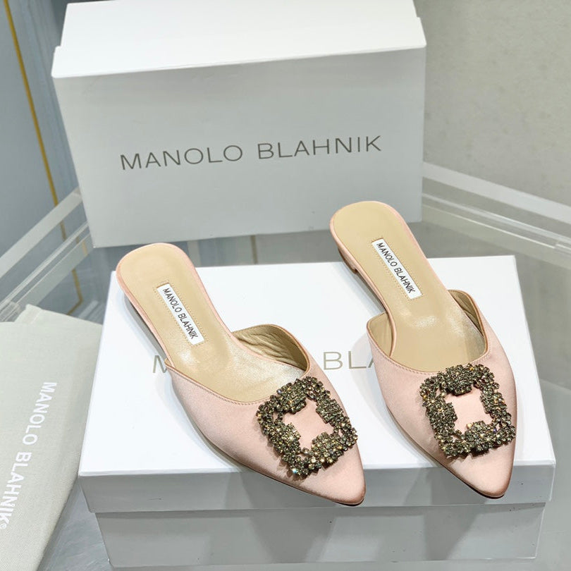 Manolo Buckle Flast Mules Light Pink Silk 327514