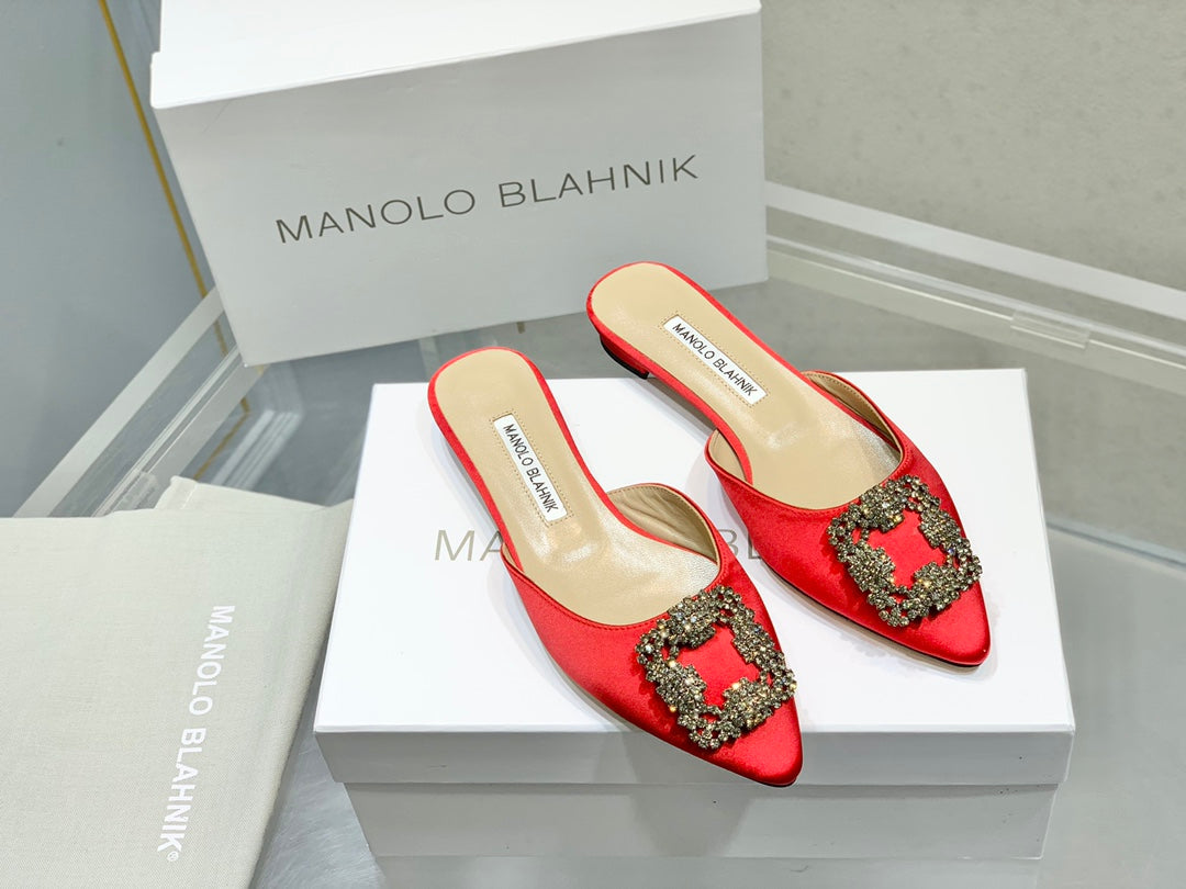 Manolo Buckle Flast Mules Red Silk 327518