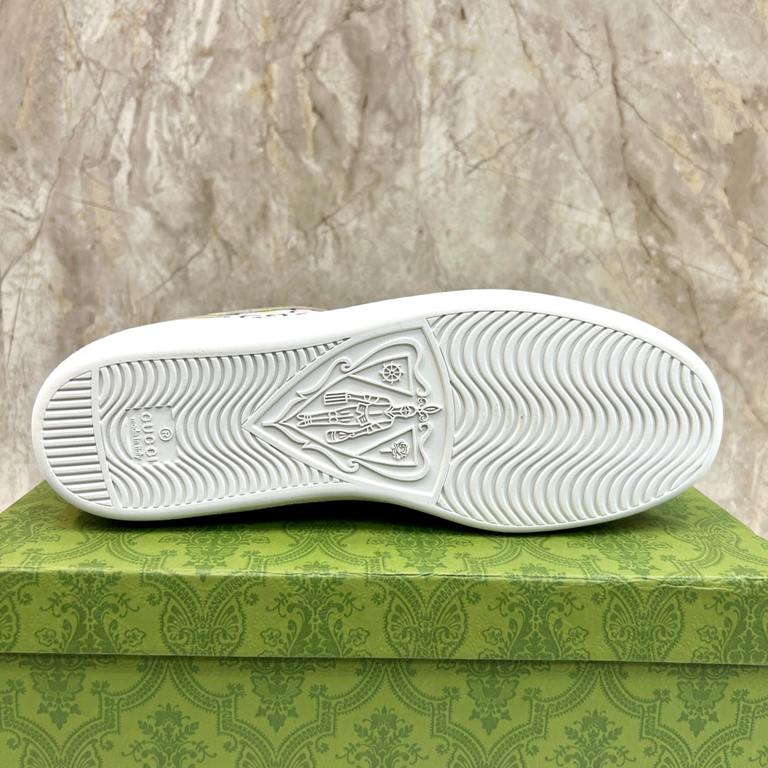 GG Men's Supreme Sneaker Light Cream Canvas Cowhide 525929