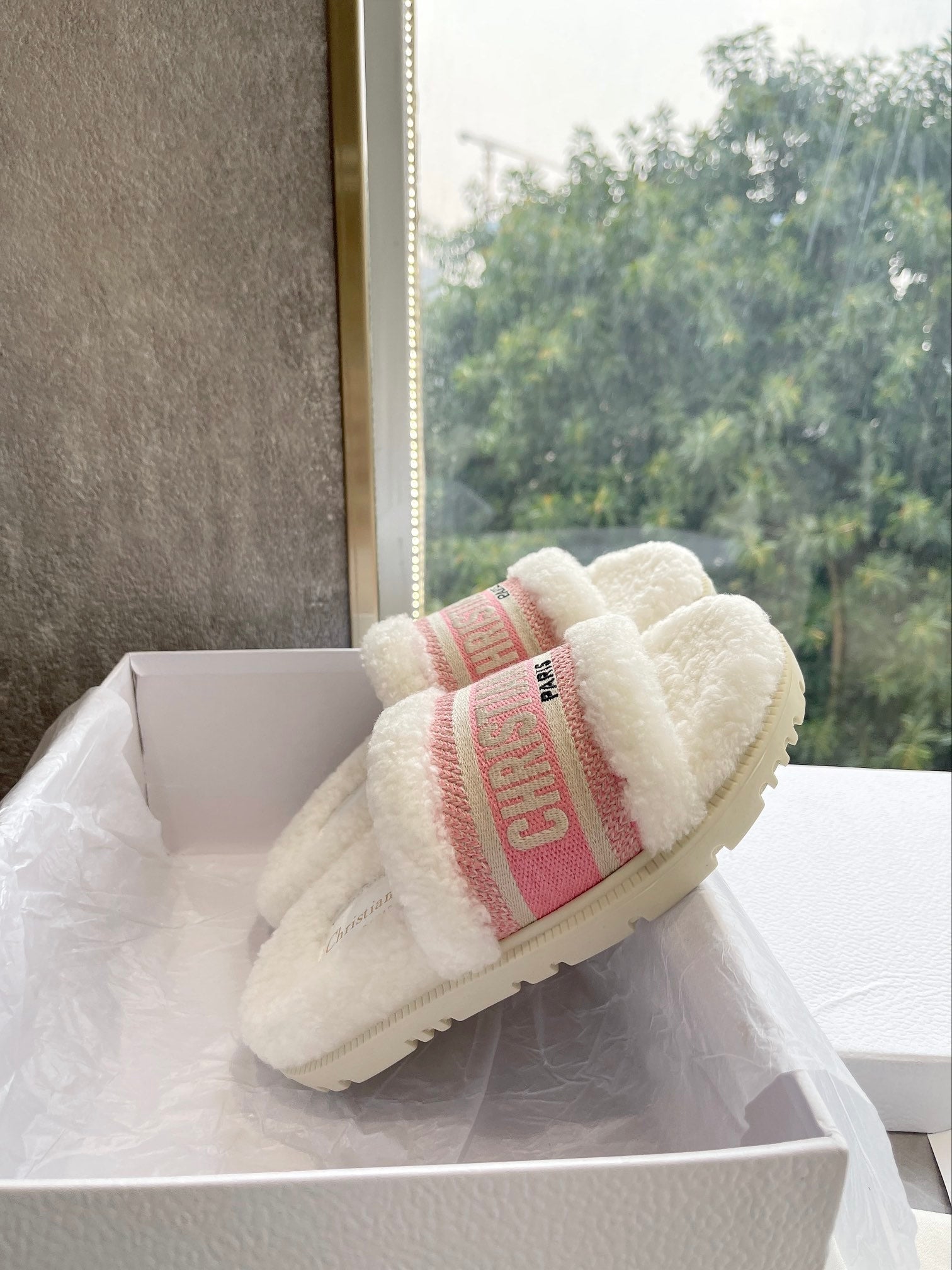 CD 25  Flat Slippers White Pink  Wool 395568