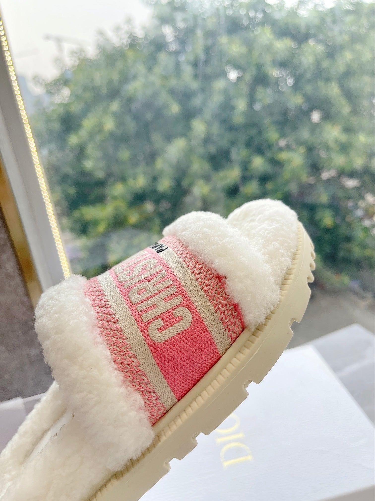 CD 25  Flat Slippers White Pink  Wool 395568