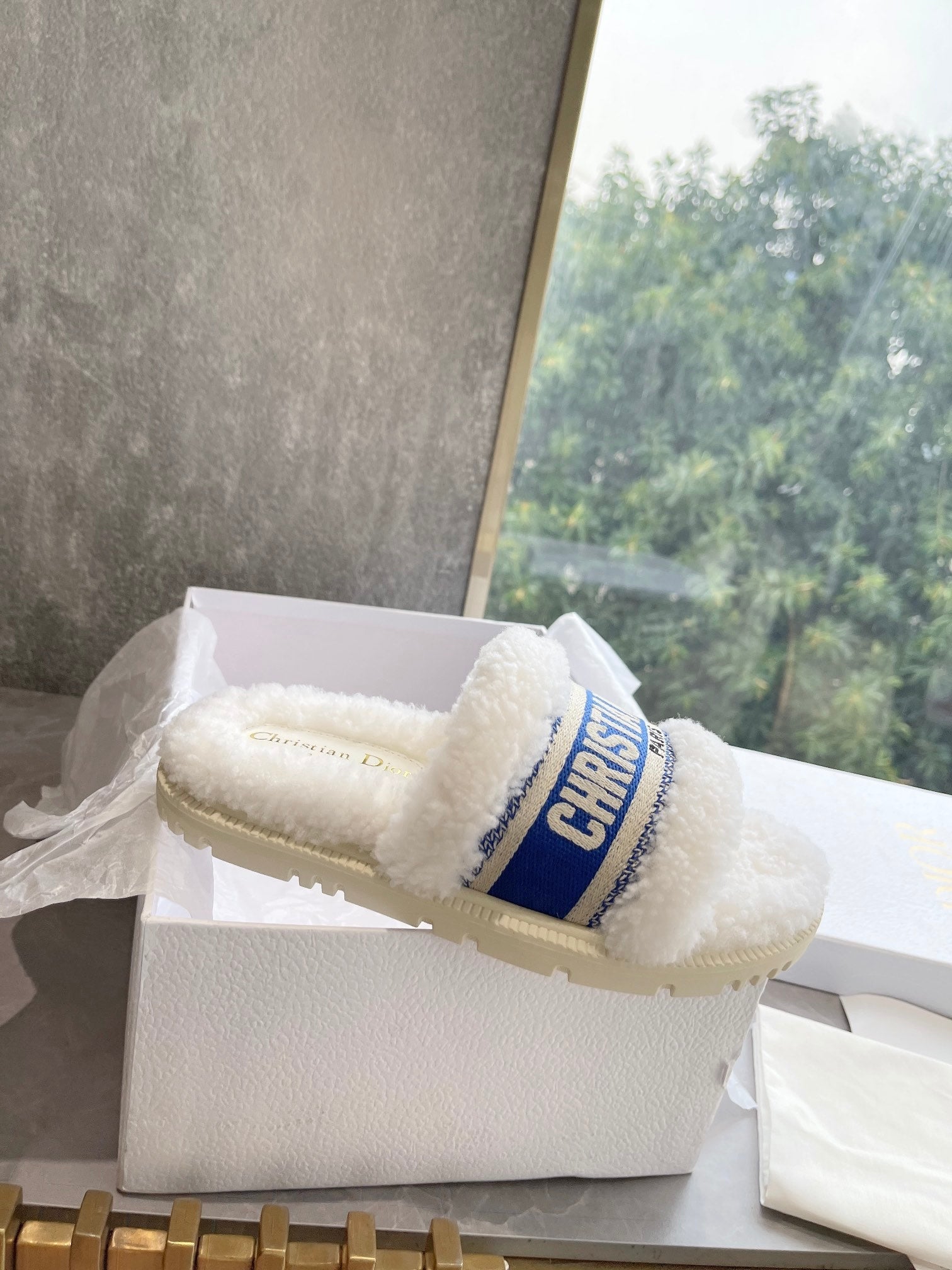 CD 25  Flat Slippers White Blue Wool 395569