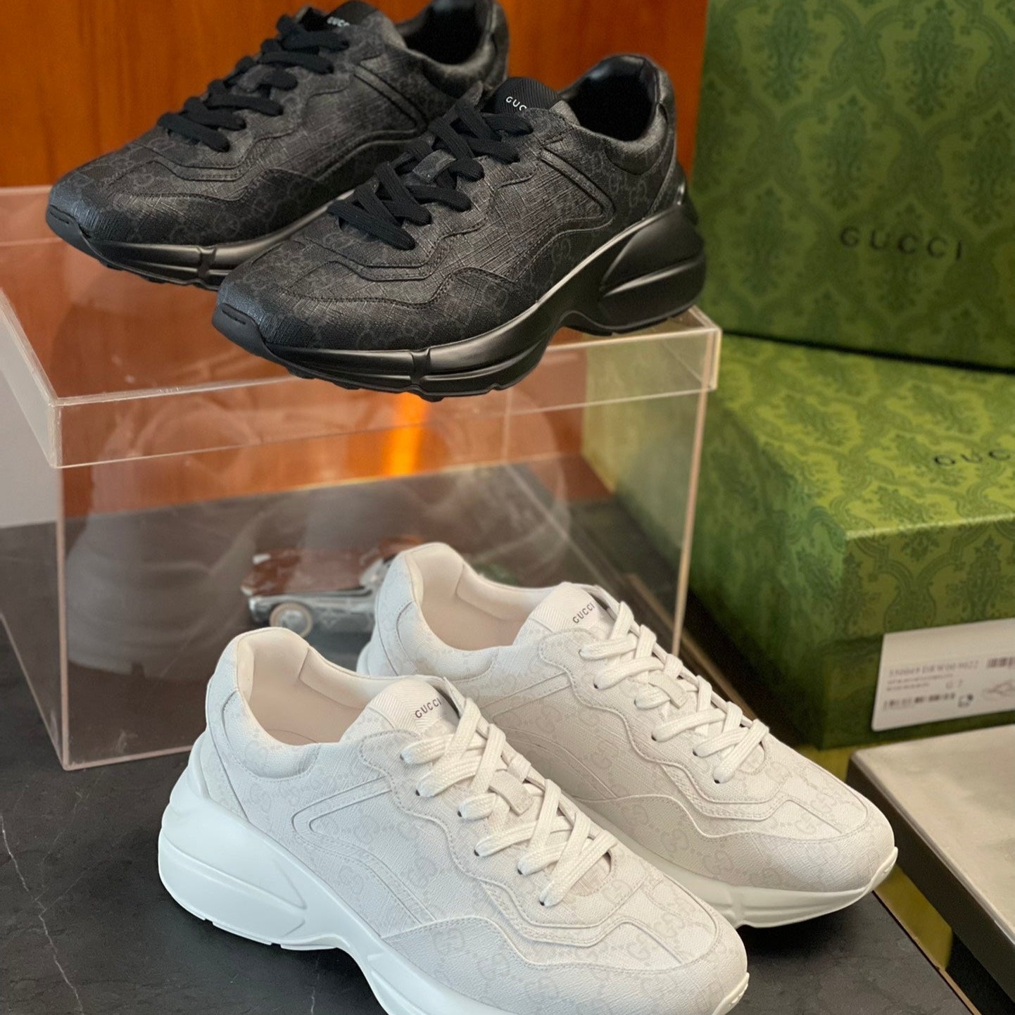 GG Men's Rhyton Sneaker Canvas 524513