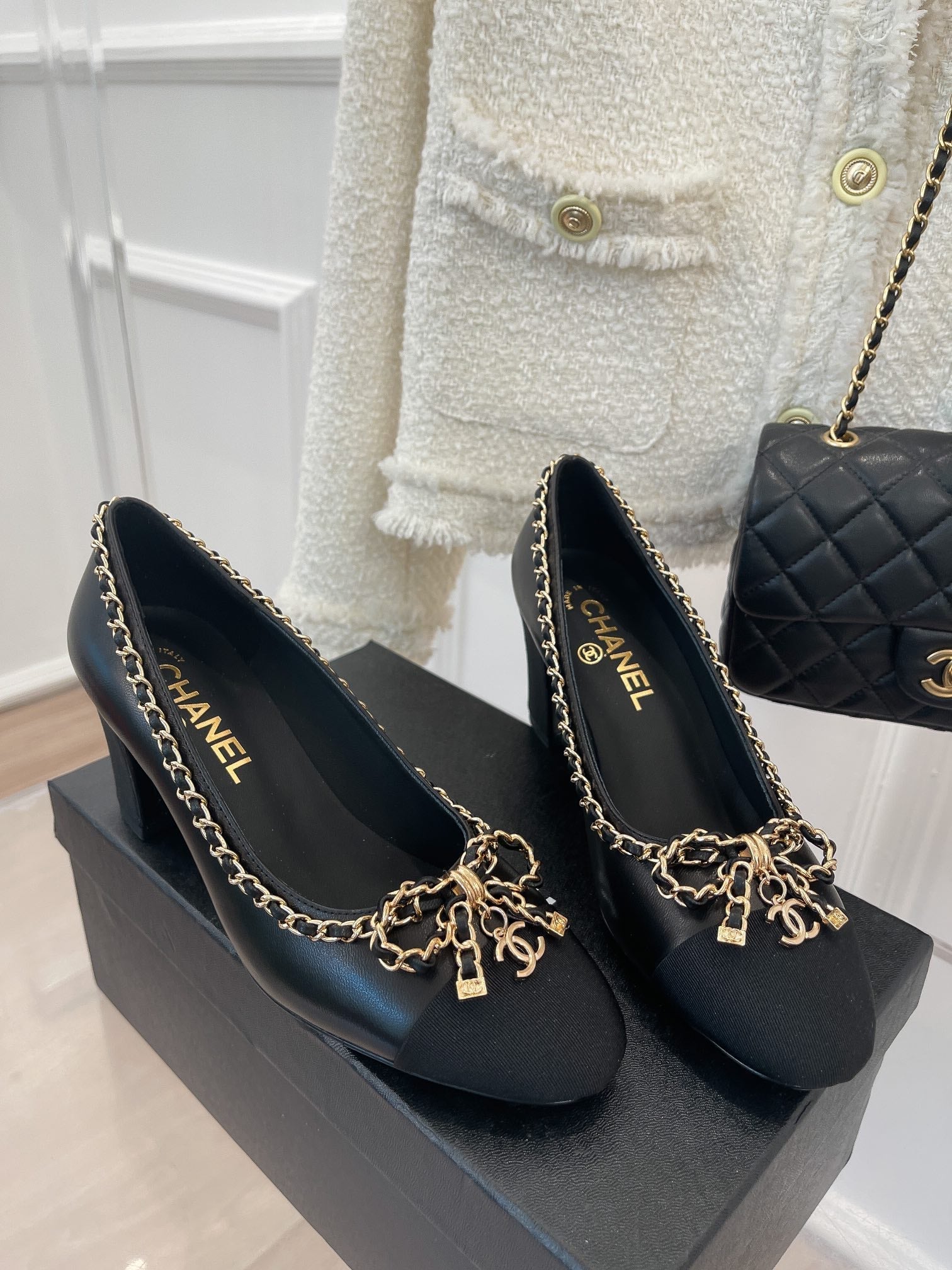 CC Pump 65 Black Calfskin Grosgrain Leather Strap