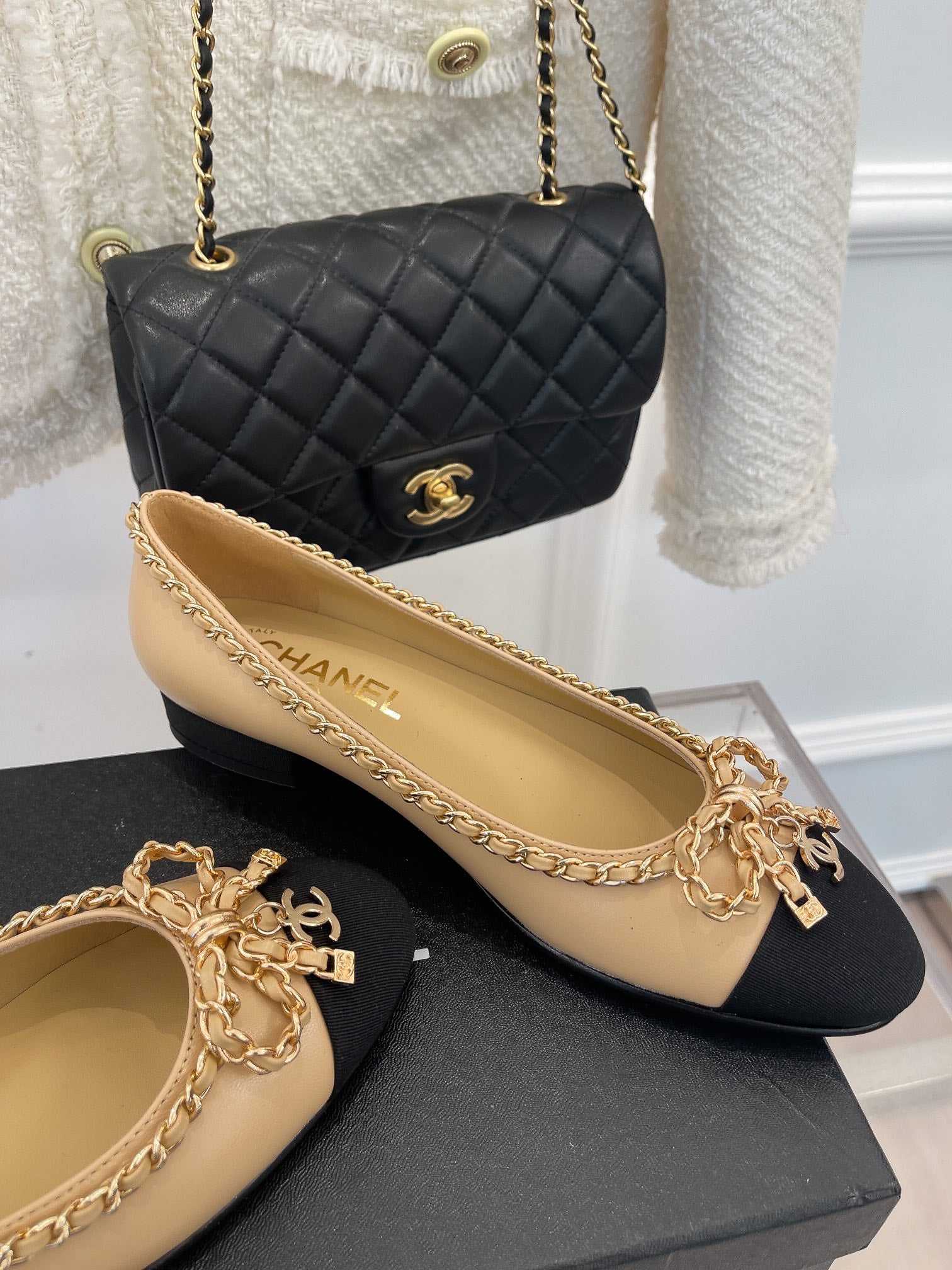 CC Ballet Flats 25mm Beige Bow Tie Chain Lambskin