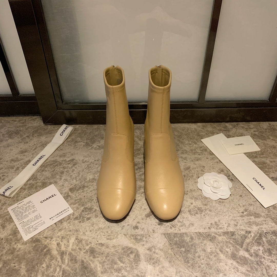 CC Short Boots 50mm In Beige Lambskin 940077