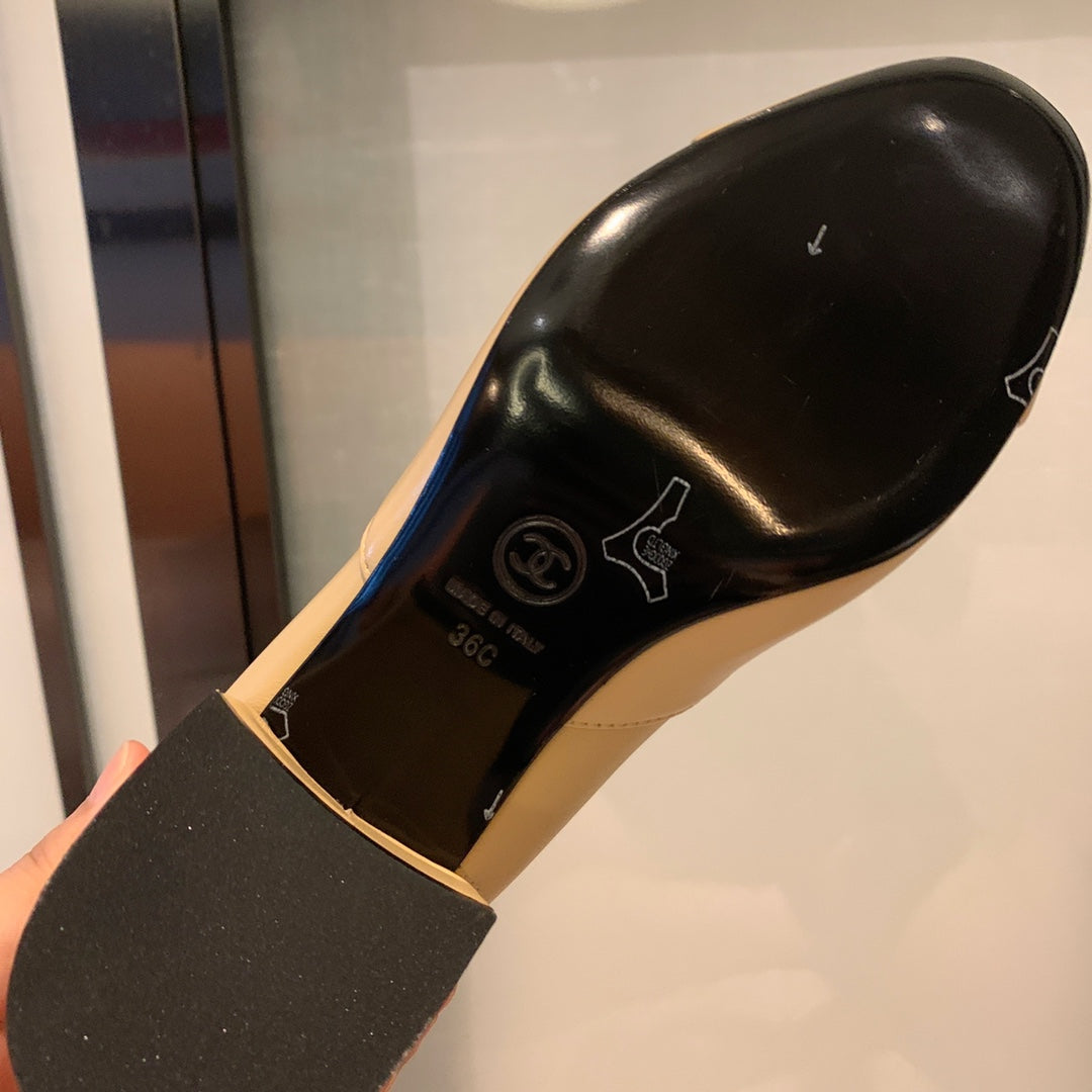 CC Short Boots 50mm In Beige Lambskin 940077