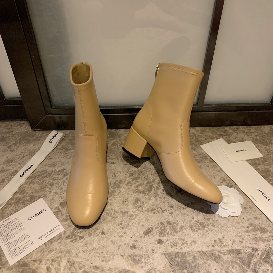 CC Short Boots 50mm In Beige Lambskin 940077