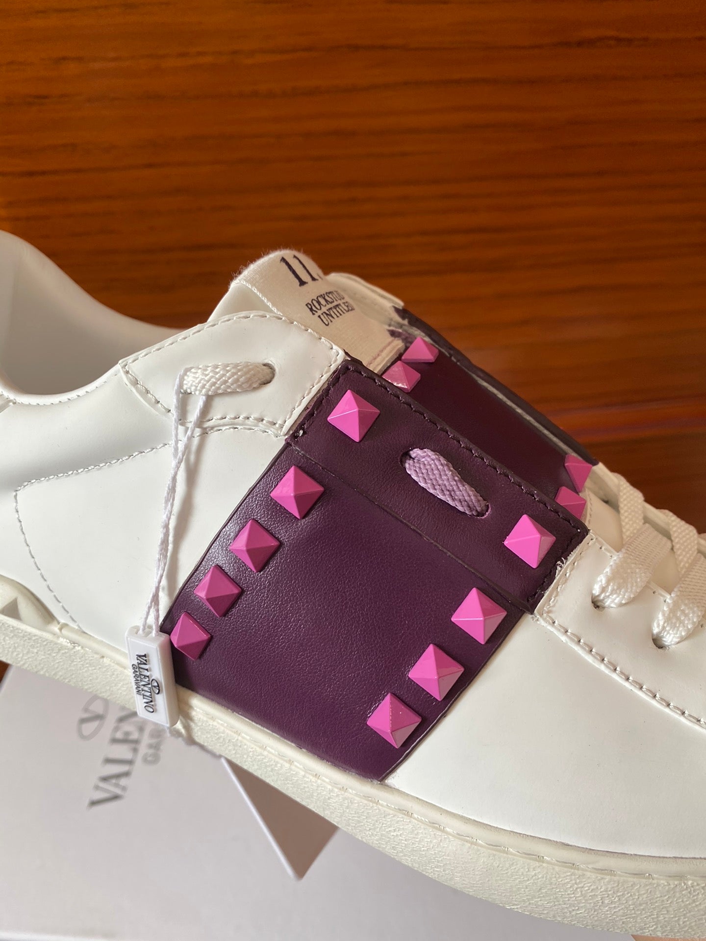 VT Rockstud Sneaker White Purple Cowhide