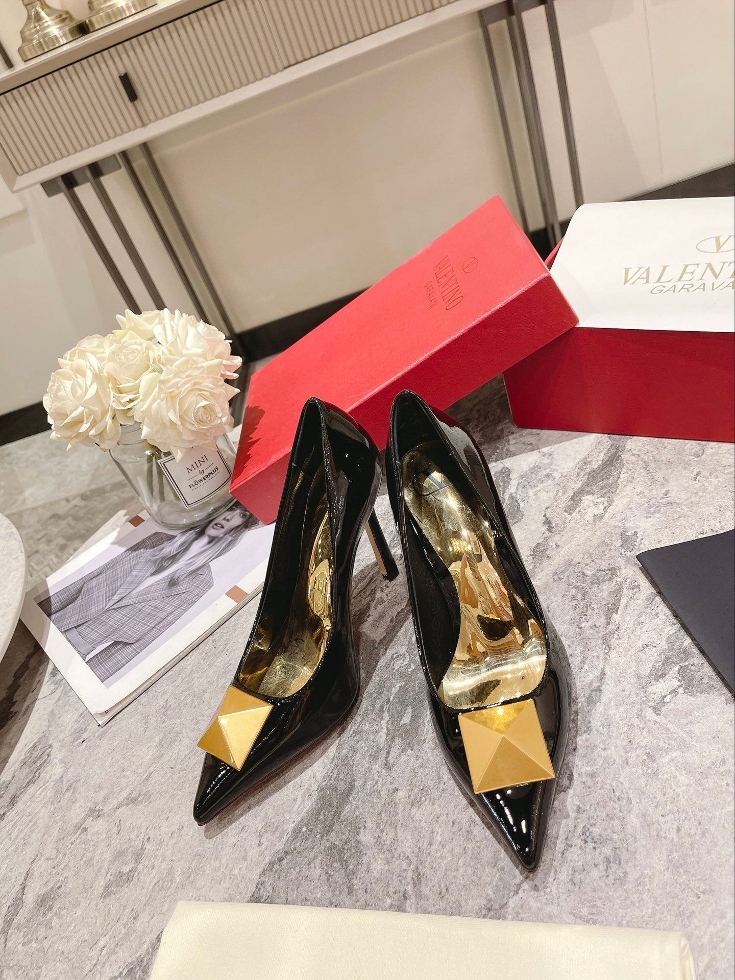VT 25 Toe Pumps Black Patent Leather