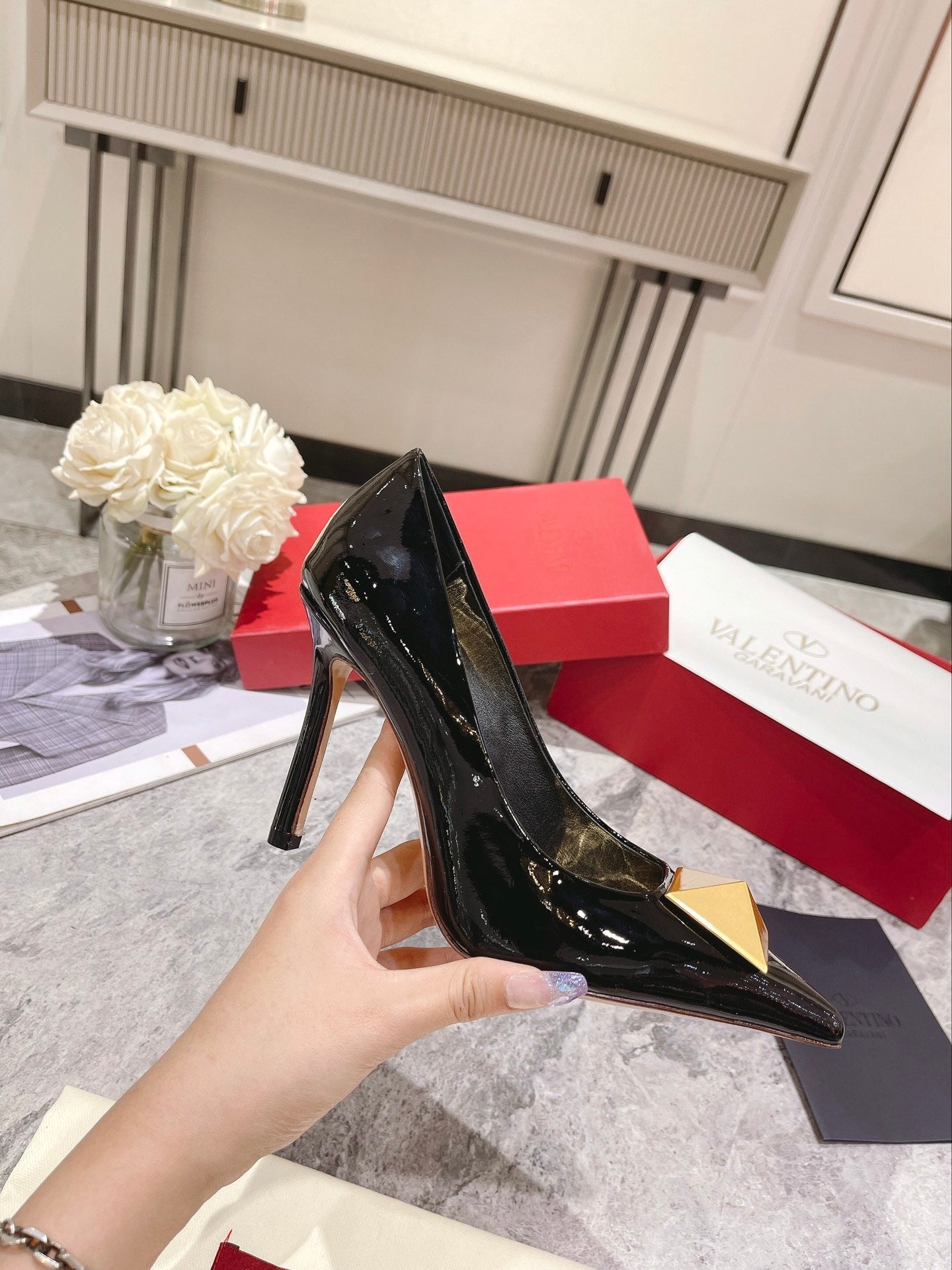 VT 25 Toe Pumps Black Patent Leather