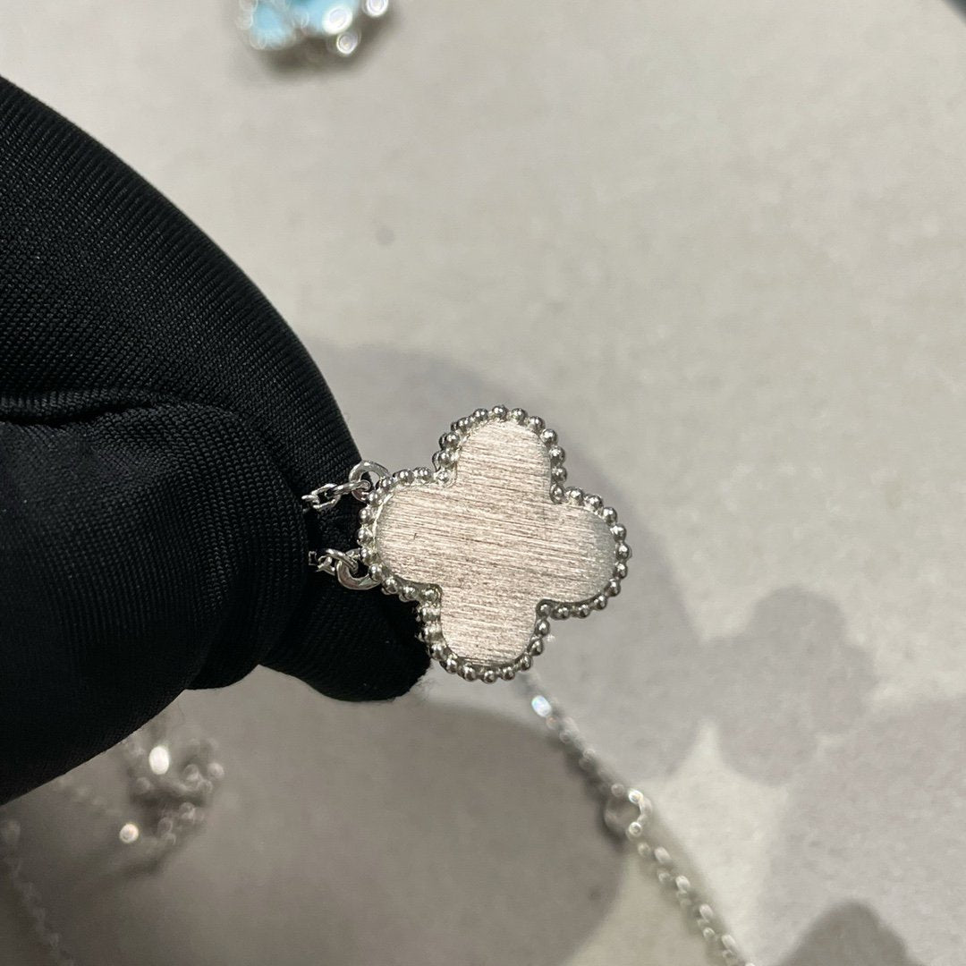 CLOVER 1 DIAMOND AMAZONITE SILVER NECKLACE