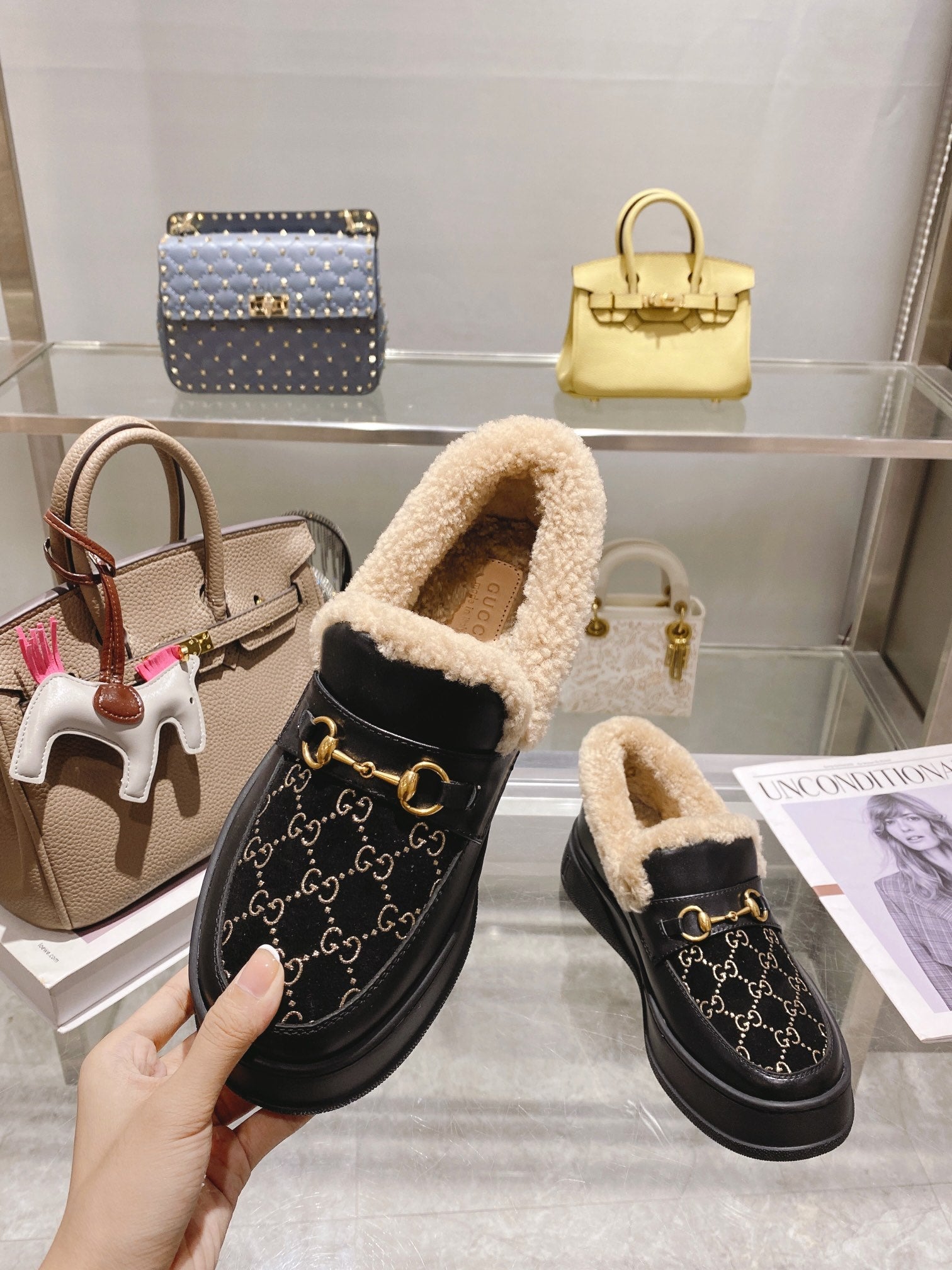 GG Snow Boots Black Cowhide Wool 576234