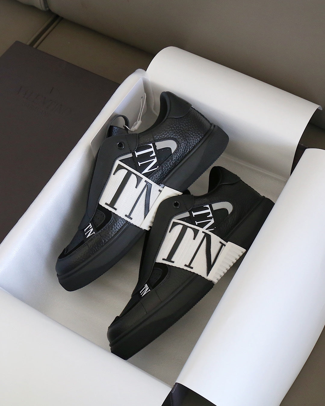 VT 25 Slip-On VL7N Sneaker Black White Cowhide 348993