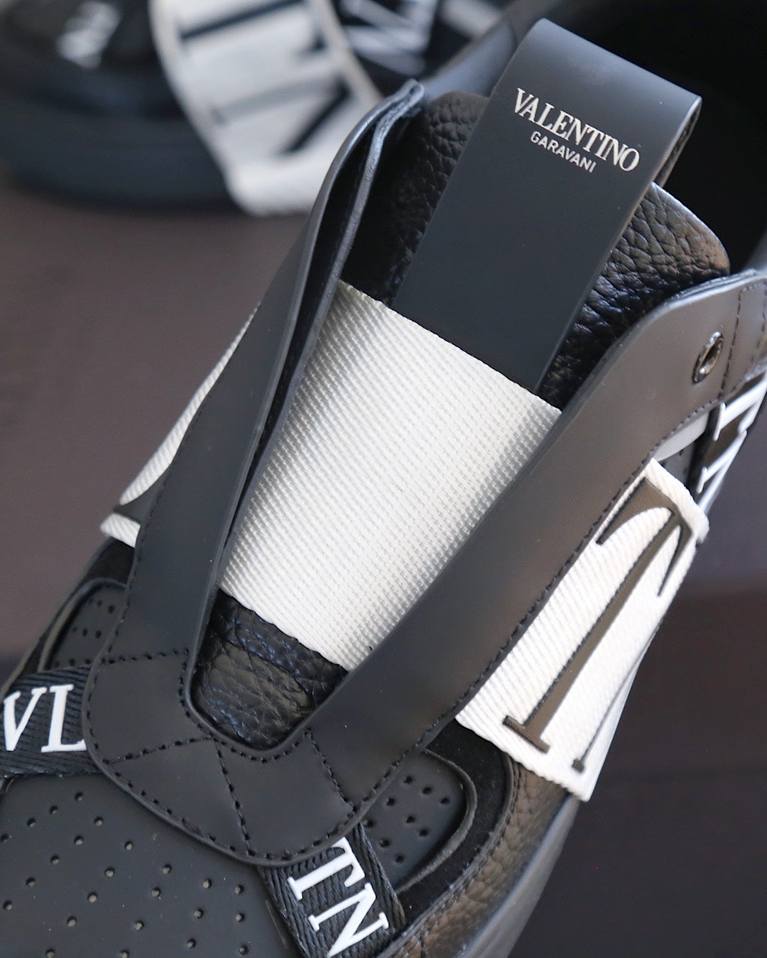 VT 25 Slip-On VL7N Sneaker Black White Cowhide 348993