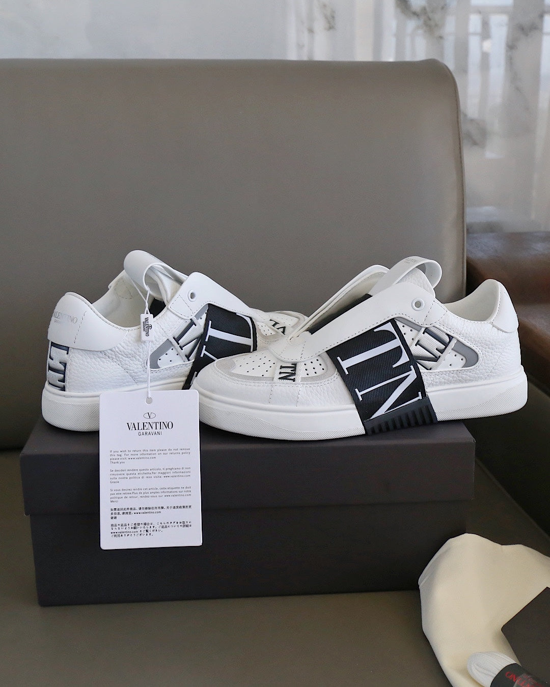 VT 25 Slip-On VL7N Sneaker White Black Cowhide