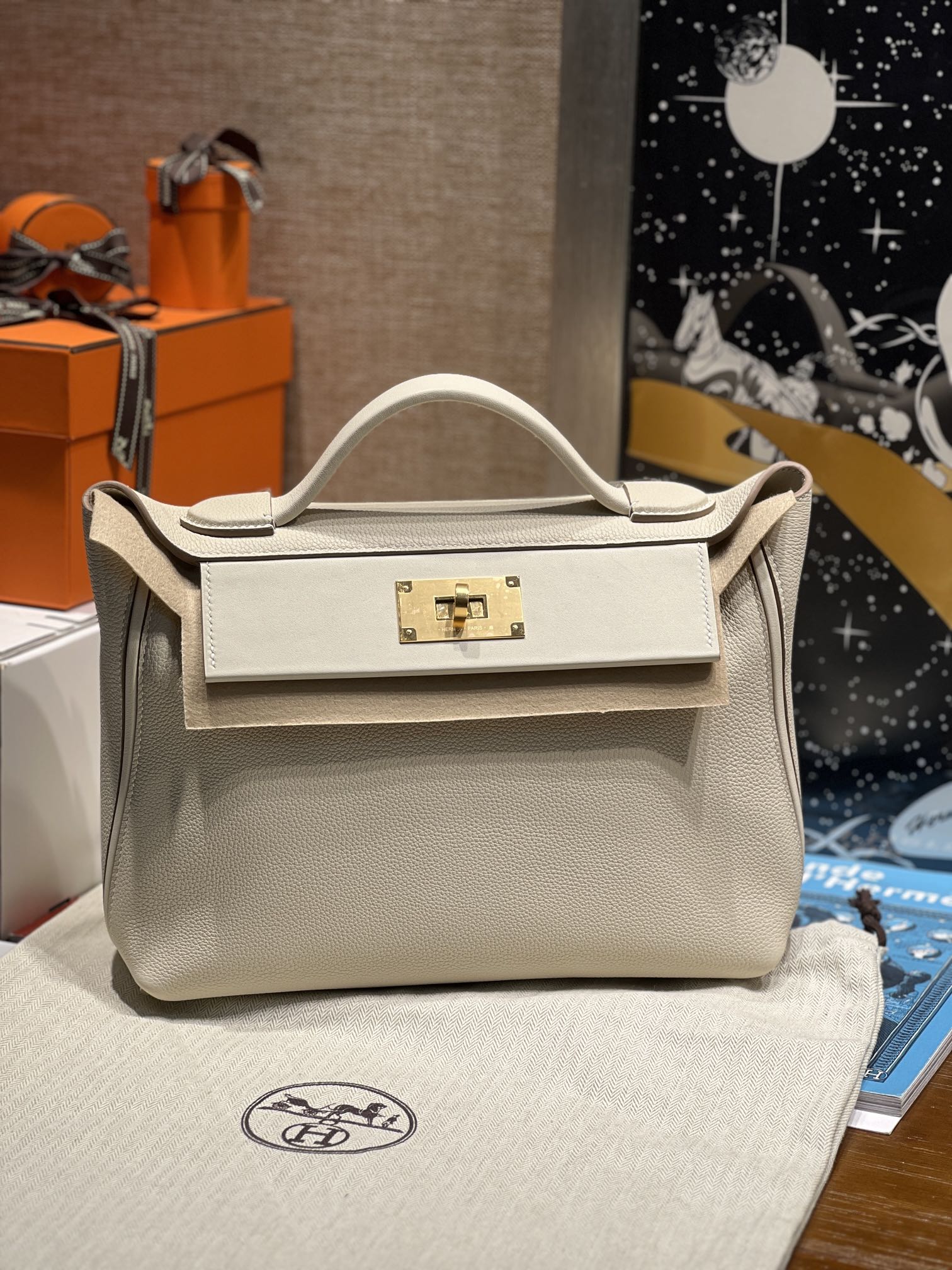 HM 24/24 Bag Milkshake White Leather Gold Hardware