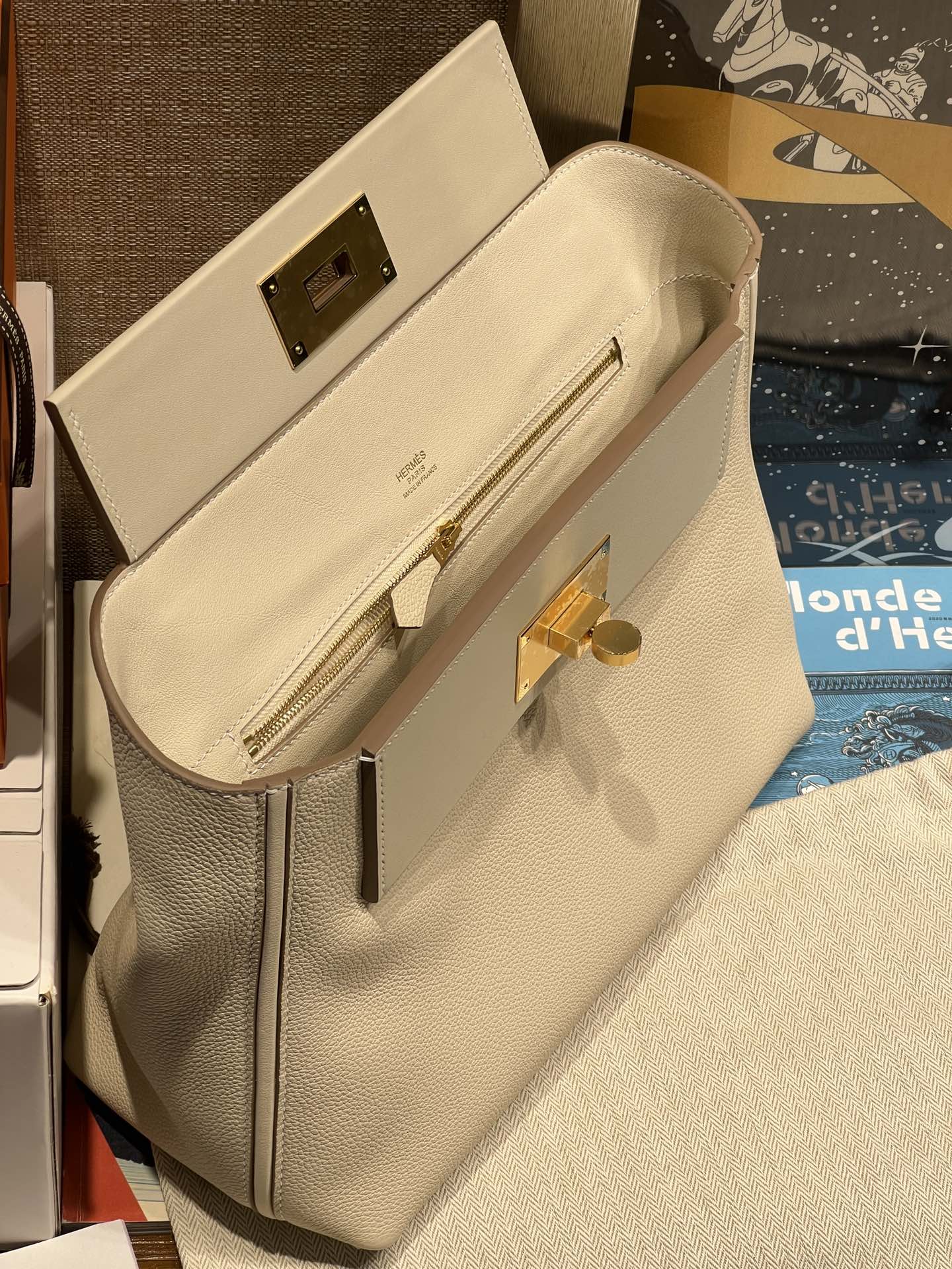 HM 24/24 Bag Milkshake White Leather Gold Hardware