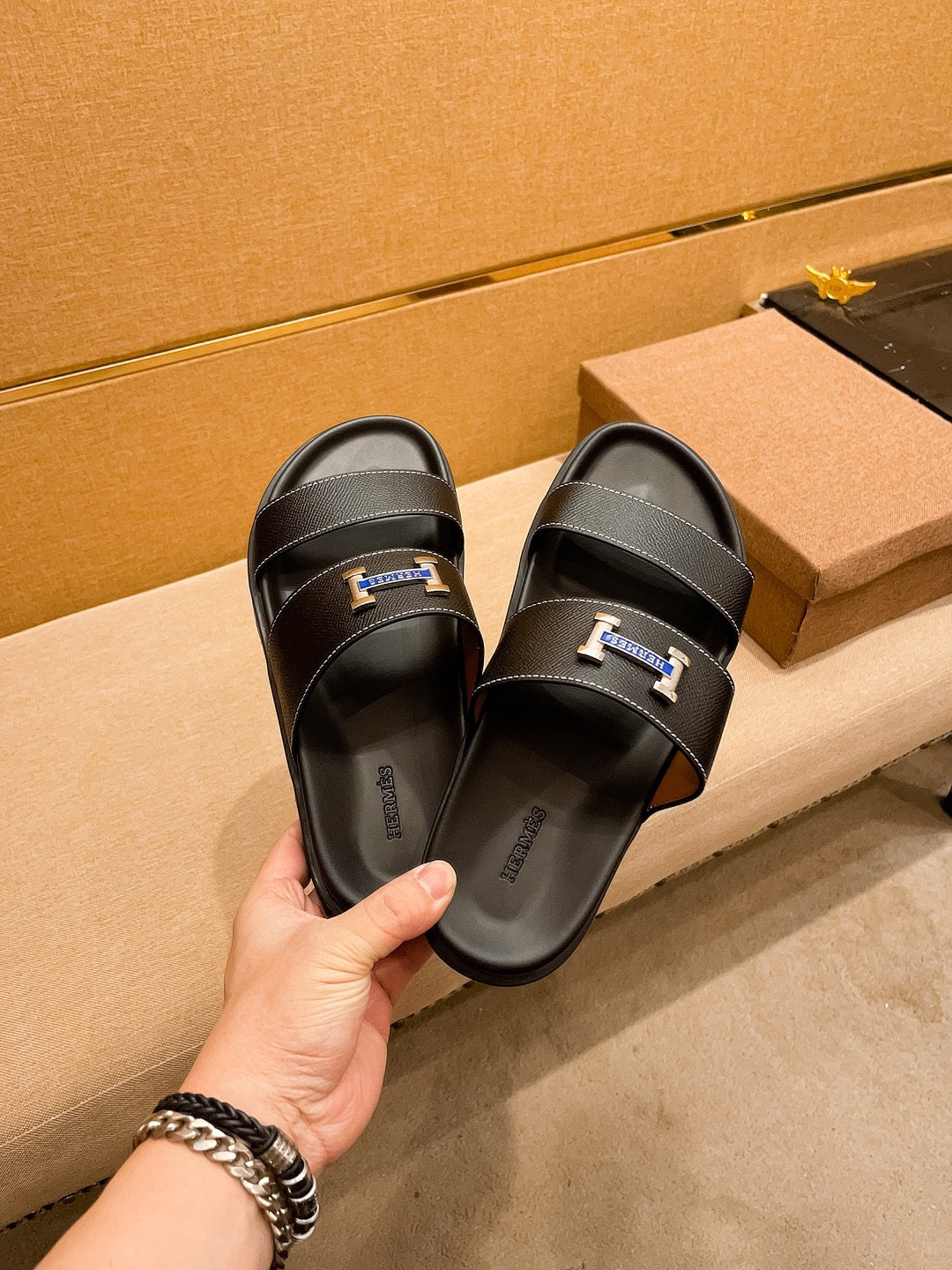 HM Men's Slide Black Cowhide 602328