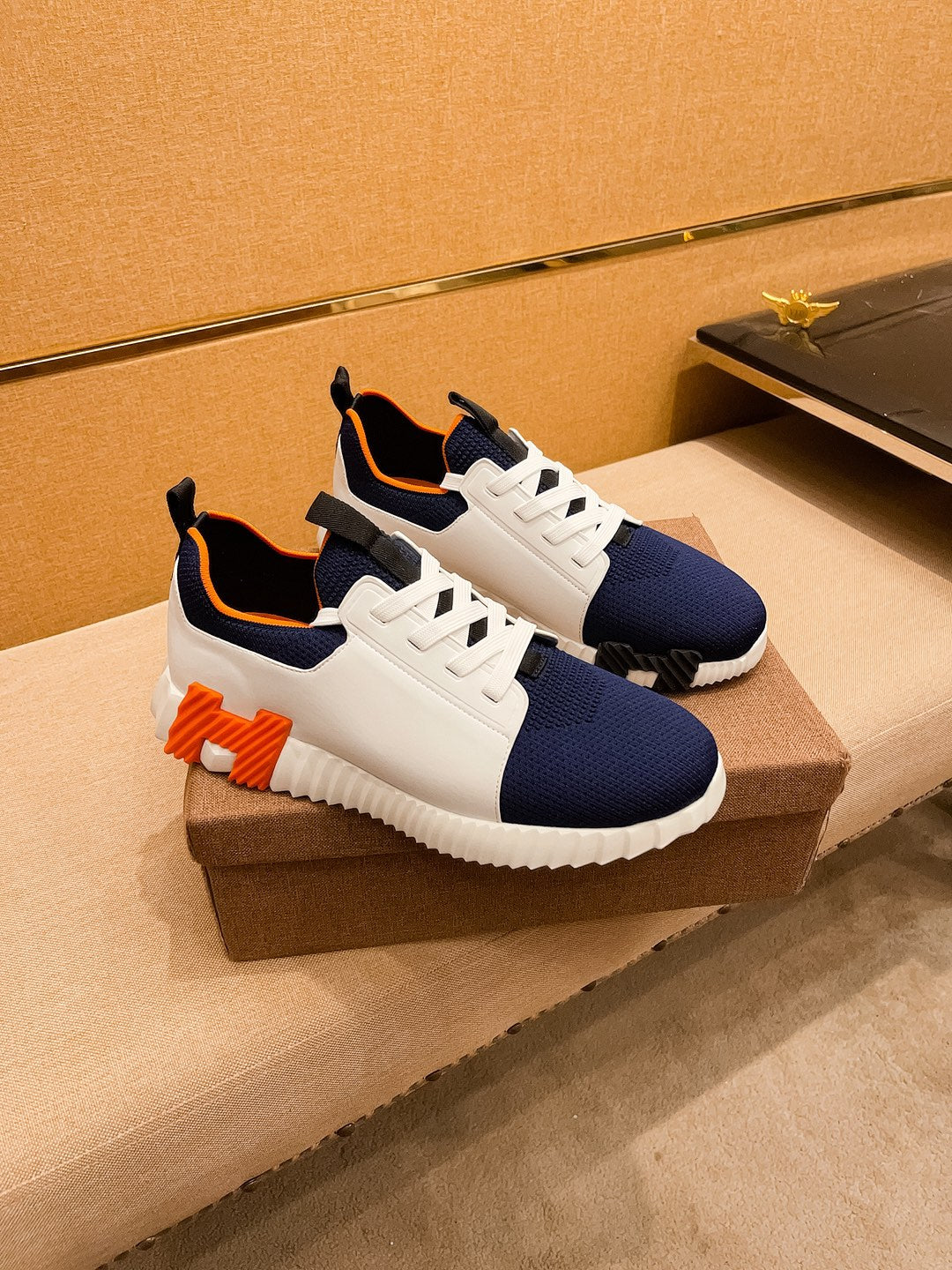 HM Men's Depart Slip-on Sneaker White Blue Knit Cowhide 263681